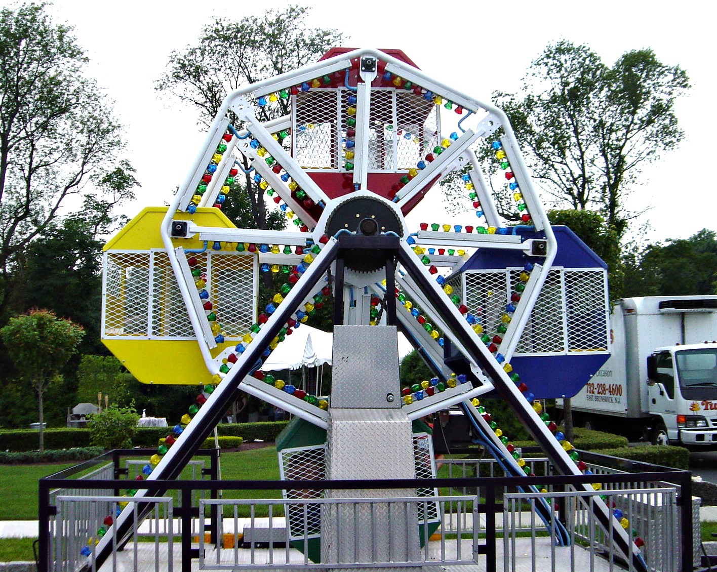 Kiddie Ferris Wheel Image